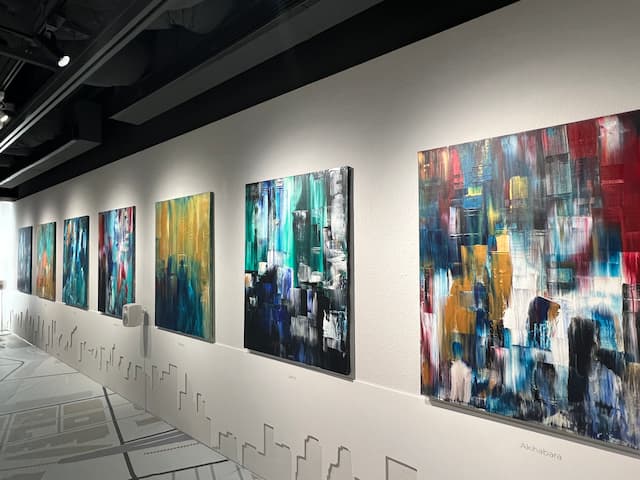 真田将太郎さんの個展風景